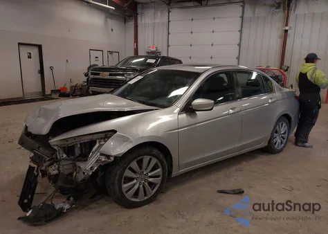 2011 Honda Accord 2.4 Ex-L из США, поврежденный, VIN 1HGCP2F83BA044509